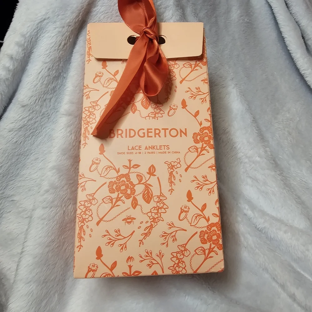 Bridgerton Lace Anklet Socks In Gift Box